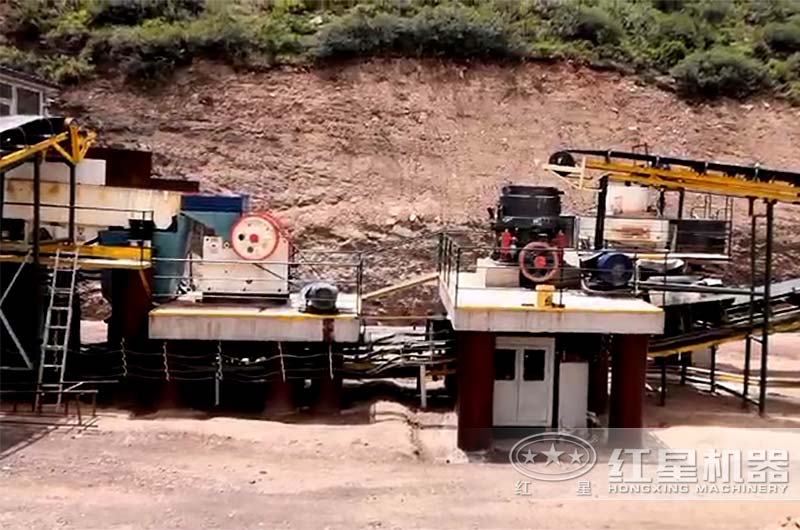 沖擊破搭配顎破、圓錐破現(xiàn)場